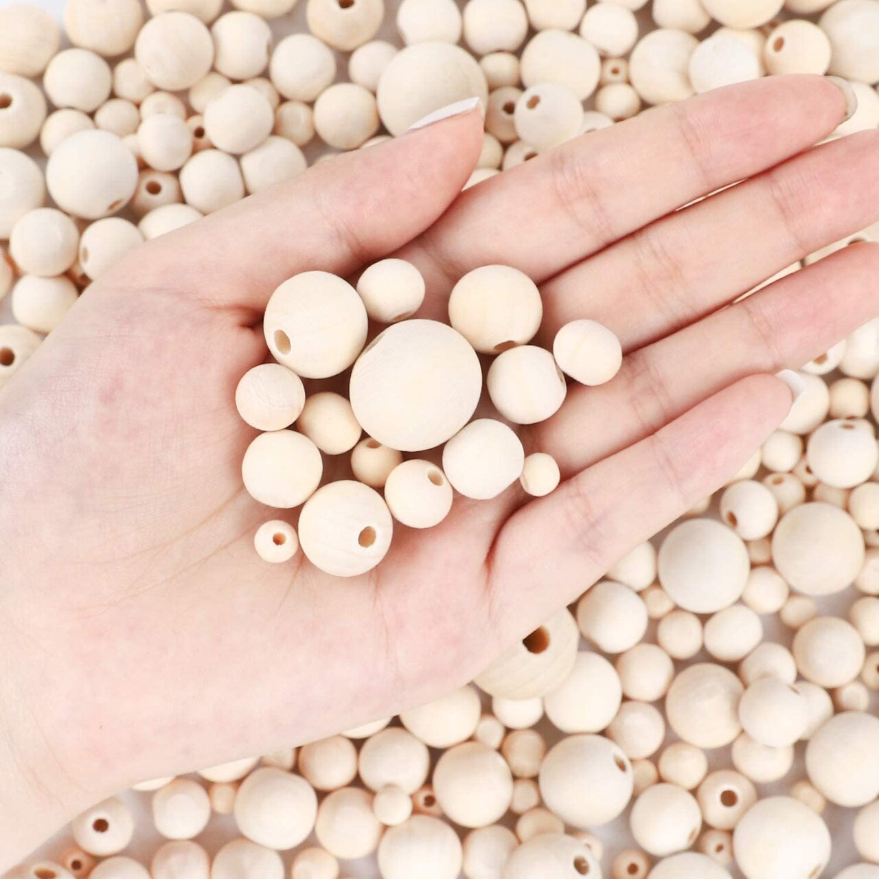 800 Pieces Wooden Beads for Crafts 7 Sizes Unfinished Natural Wood Beads Wooden Beads Bulk 6mm, 8mm, 10mm, 12mm, 14mm, 16mm, 20mm Beads for Garland Macrame Jewelry Making DIY Farmhouse Decor